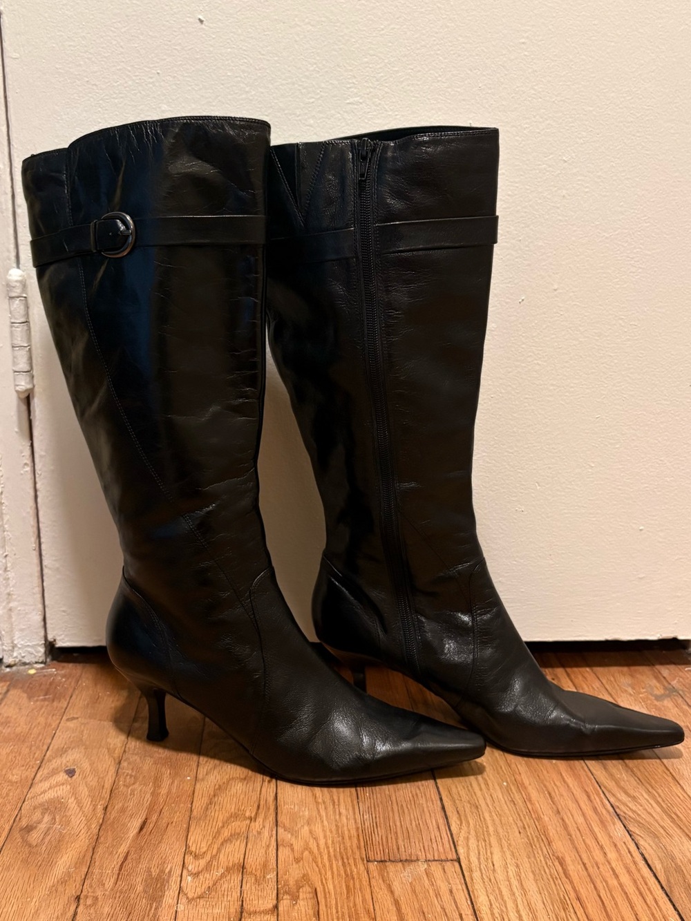 Bandolino Black leather knee-high kitten heel boots with pointed toe